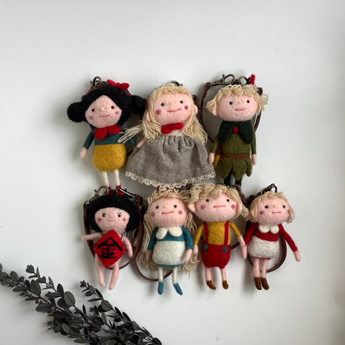 羊毛フェルト　可愛い頭の女の子 羊毛フェルト可愛い頭の女の子