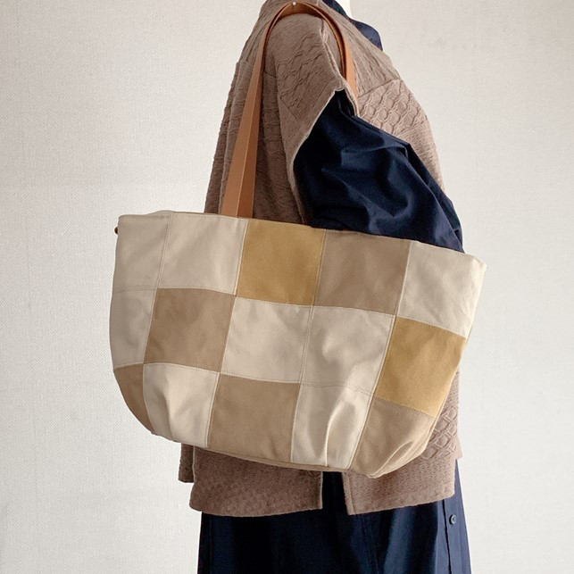 1点限り‼️可愛いレトロパッチワークトートバッグ ショルダー紐、ミニポーチ付き