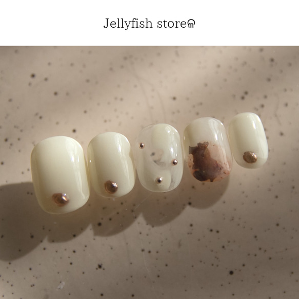 74｜ ivory * bronze gold ∴ ニュアンス アート ～ * シンプル ブロンズ【ネイルチップ】 ネイルチップ（つけ爪