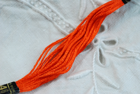 アンティーク DMC 刺繍糸 人絹 オレンジ 4枚目の画像