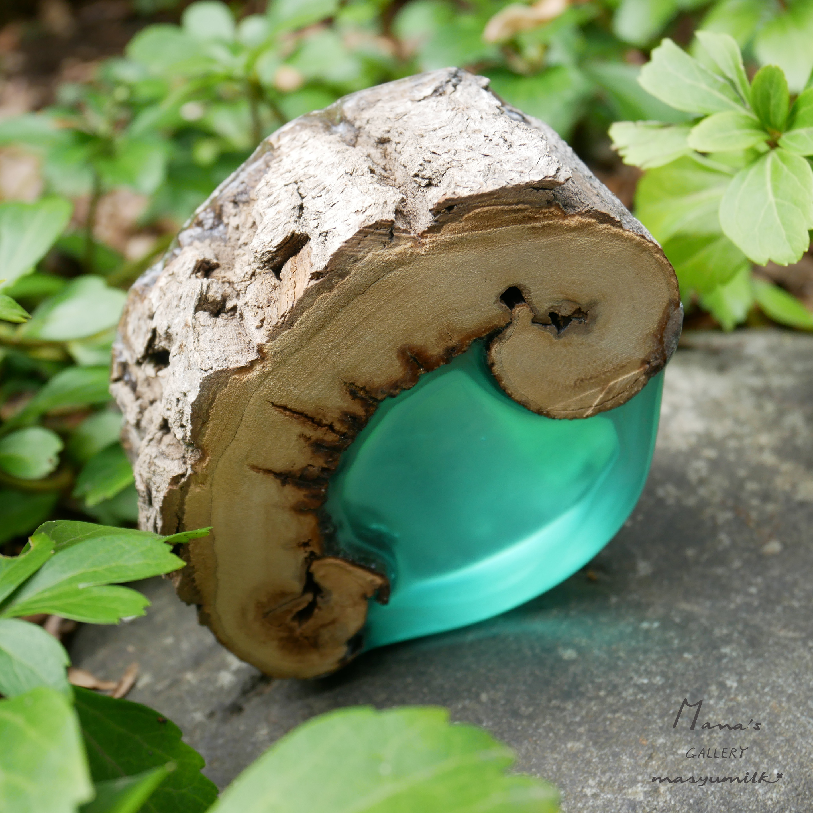 木の雫シリーズ　peacock blue