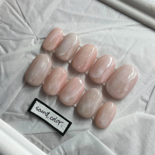 ネイル］くすみピンク グレージュ モヤモヤ ニュアンスネイル 上品