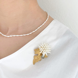 [Creema Limited] 非常適合作為禮物。蒲公英珍珠胸針和復古珍珠項鍊 第2張的照片