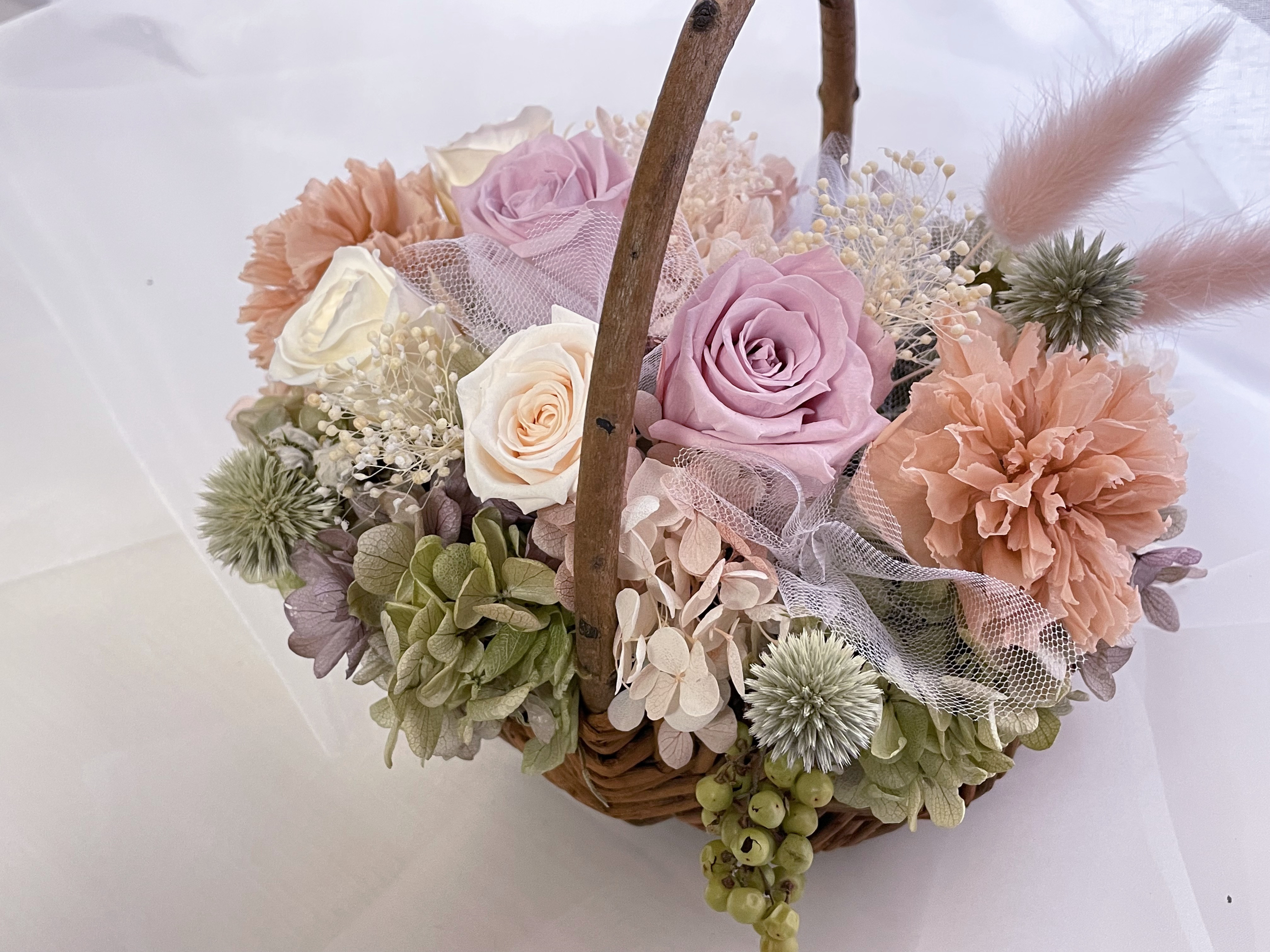 想いを束ねたフラワーバスケット ～大人ナチュラルシャビーフレンチ～