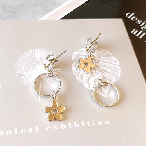 M017 Flower × Ring アシンメトリーピアス ピアス（スタッド・一粒