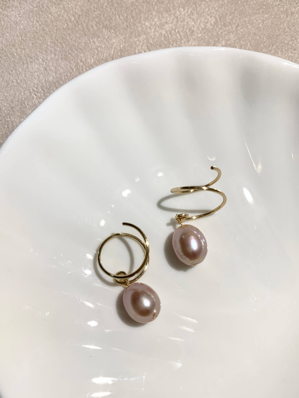 Alana珍珠旋轉耳環 (14KGF包金) / Alana Pearl Spiral Earrings(14KGF) 第1張的照片