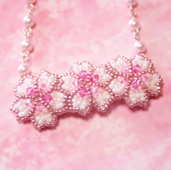 ご購入済みです【美品】素敵なビーズの2連ネックレス 脂っこく
