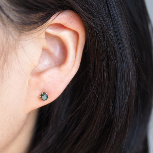ブラックオパール 4mm スタッドピアス silver925 ピアス ブラックオパール 4mm スタッドピアス silver925 ピアス