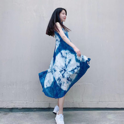 手作りのオリジナルデザインの植物藍染純綿小清新仙大花サスペンダースカートのワンピース 4枚目の画像