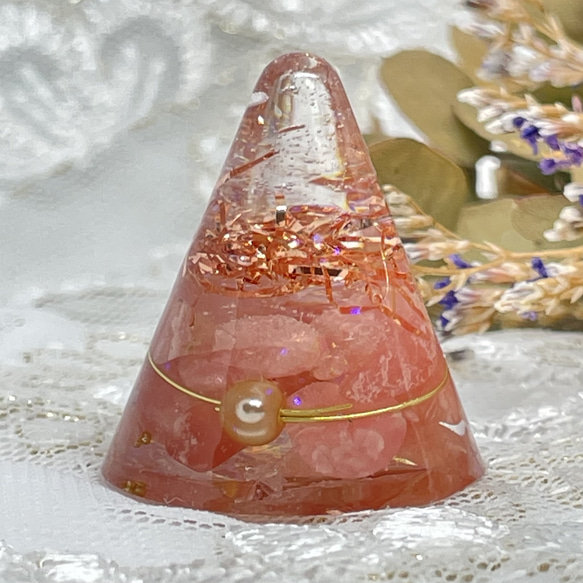 ミニ円錐オルゴナイト【インカローズ】 1枚目の画像