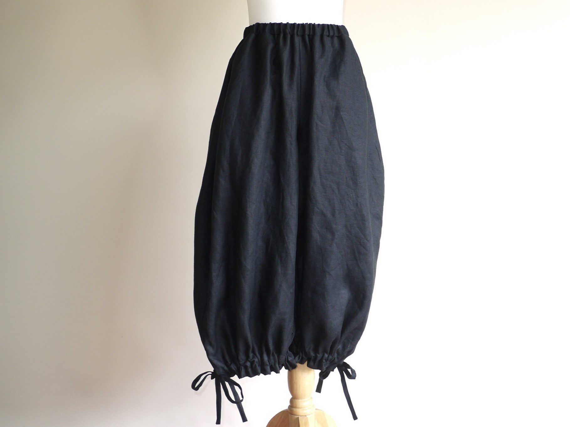 リネン◇フレンチりぼんパンツ◇黒◇フリーサイズ（リネン100％）