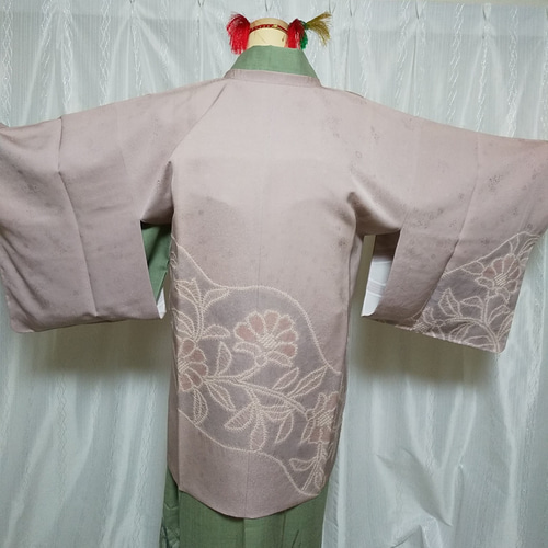 ☆可愛い刺繍の着物 ミントグリーン付け下げ お花柄の紬のお着物 ☆可愛い刺繍の着物 ミントグリーン付け下げ お花柄の紬のお着物