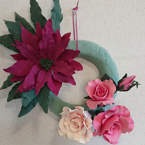 クレイフラワー作品 🎄クリスマス🎄 ポインセチアを作ってます