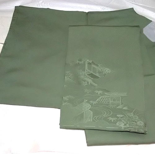 タイムセール☆着物モスグリーン着物 紋付き 色無地 正絹 新品 タイムセール☆着物モスグリーン着物 紋付き 色無地 正絹 新品