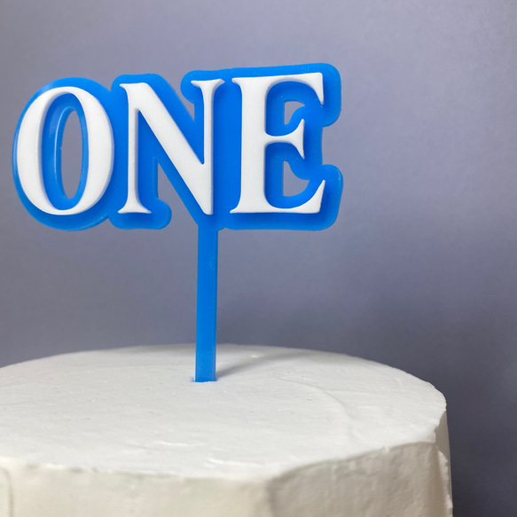 ケーキトッパー ONE 1歳 バースデー 白×ブルー 2枚目の画像