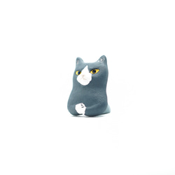 鼻シログレー陶器風猫ブローチ（里親募集） 4枚目の画像