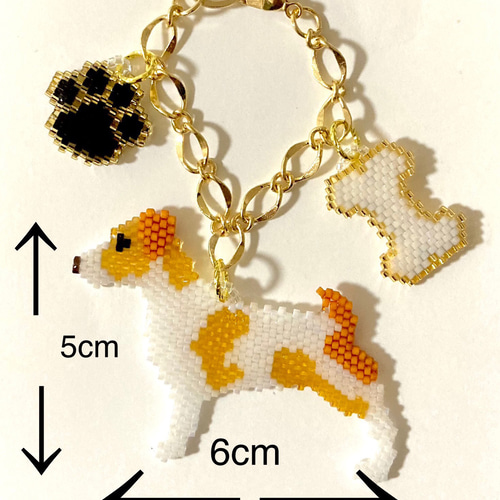 ジャックラッセルテリアと肉球のデリカビーズ織りバッグチャーム