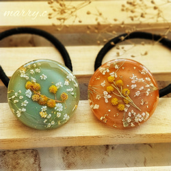 琉球ガラス入り忘れな草のヘアゴムmarry.c's handmadeaccessory