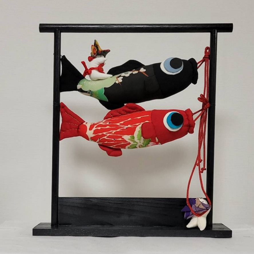 ちりめんの鯉のぼり③（黒-赤） 7,800円