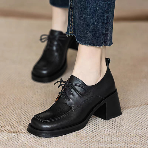 身長を自然に高く見せられるシークレットシューズ。レザー シューズ