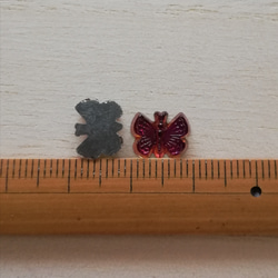 ジャーマンヴィンテージ　小さな蝶のカボション（2個セット・ヴィトレイル） 6枚目の画像