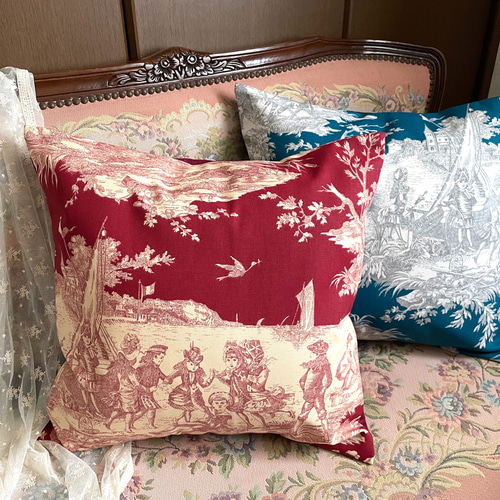 フランス　ヴィンテージ　トワル・ド・ジュイ クッションカバー クリーム色と赤 フランス ヴィンテージ トワル・ド・ジュイ クッションカバー クリーム