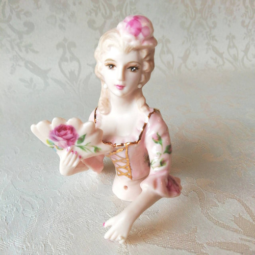 磁器製 ハーフドール ティーコゼ ピンクッション フラワー