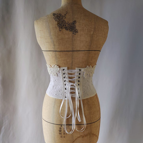 白いレースのコルセット② Mサイズ その他ファッション gavotte 通販