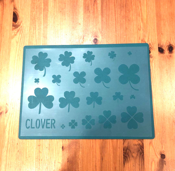 No.179 送料込  ステンシルシート クローバー　四つ葉三つ葉CLOVER 1枚目の画像