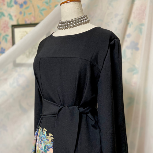 着物リメイク 黒留袖ドレス 友禅染 春色花模様 Aライン