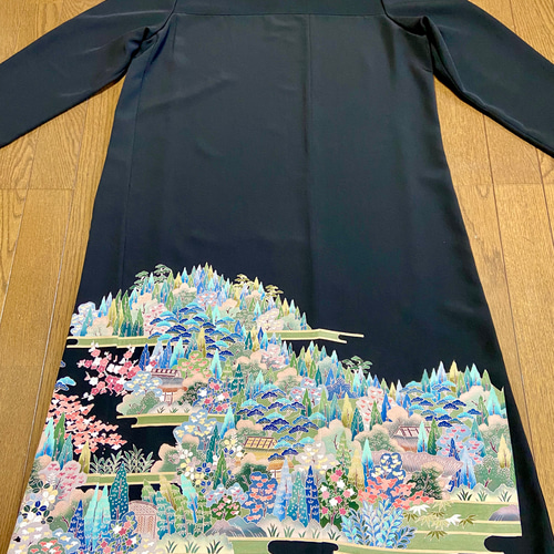 着物リメイク 黒留袖ドレス 友禅染 春色花模様 Aライン ハンドメイド