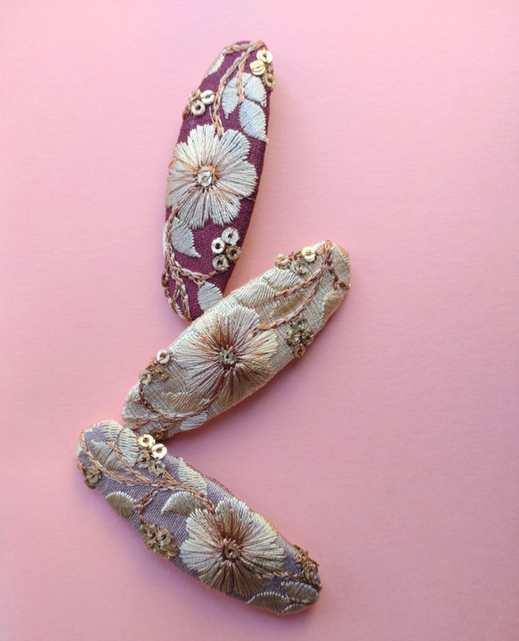 【再販】インド刺繍リボンぱっちんピン（スリーピン）3本セット 4枚目の画像