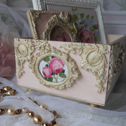 ヴィンテージ調　薔薇のマリーアントワネットの木製ボックス 6枚目の画像