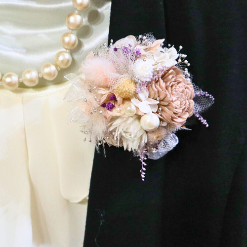 コサージュ 位置 女性 卒業式 入学式 結婚式 髪飾り 付け方 ピンク
