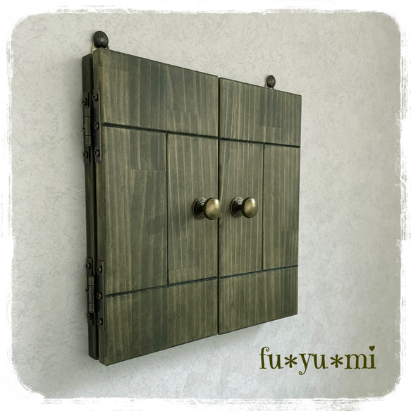 場所を取らない！壁掛け三面鏡（スクエア） ドレッサー・ミラー・鏡台