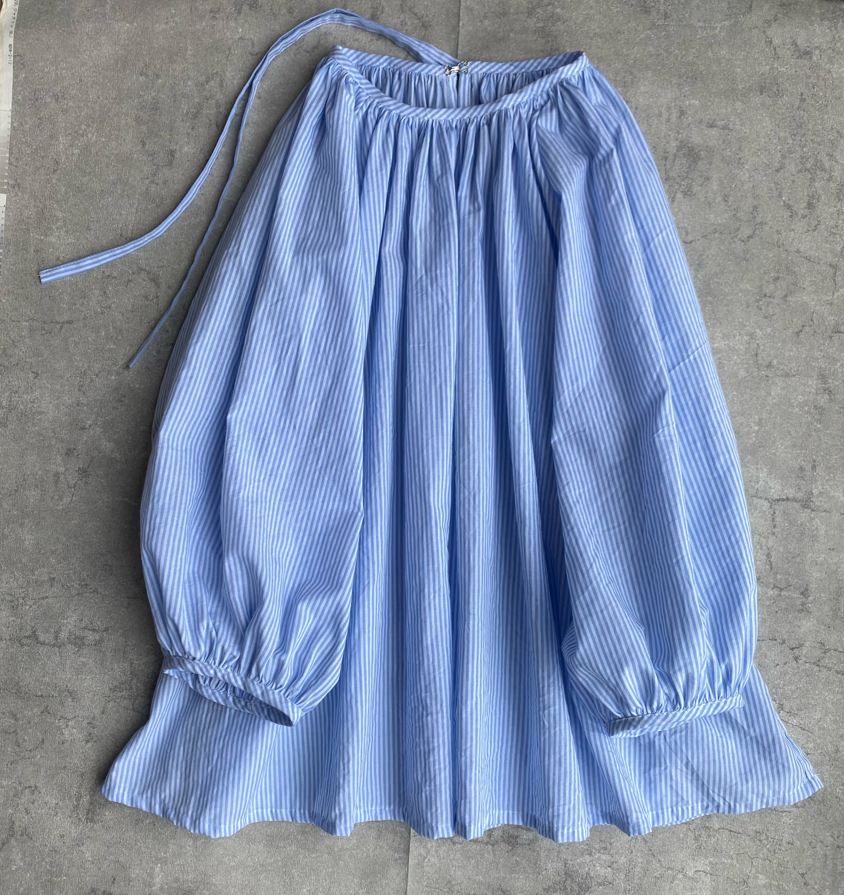 ブルーのストライプのブラウス 5,928円