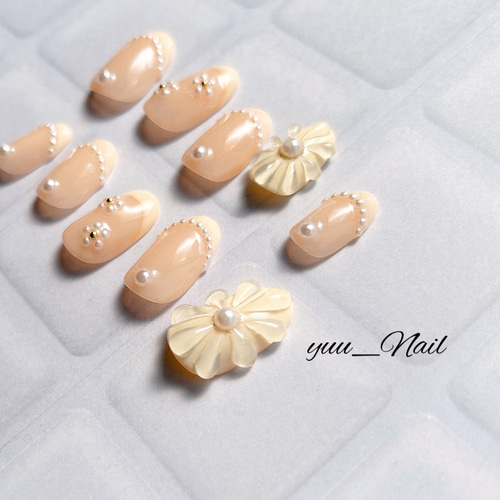 送料無料】カラー変更OK シンプルフラワーネイル/春ネイル/フレンチ  