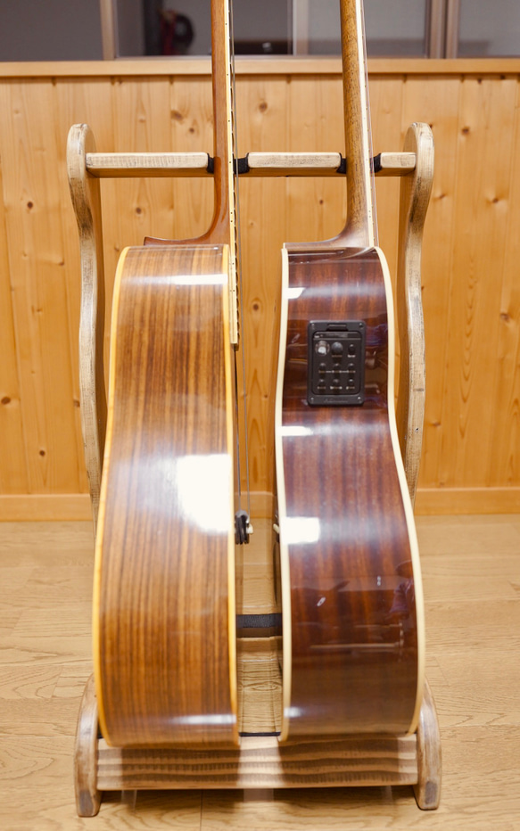 【オーダー品】手作り木工　木製ギタースタンド （古材） ２本掛け 3枚目の画像