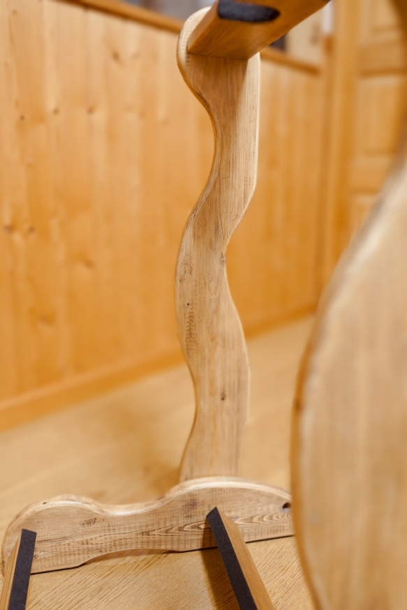 【オーダー品】手作り木工　木製ギタースタンド （古材） ２本掛け 10枚目の画像