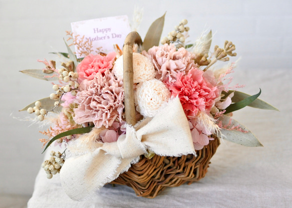 【母の日以降お届け】ふんわりカーネーションのプリザーブドフラワーバスケット【キット】 5枚目の画像