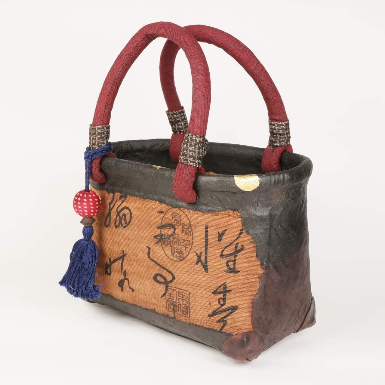 【一閑張・鞄】両面デザイン　椿、古文書　＊送料無料＊