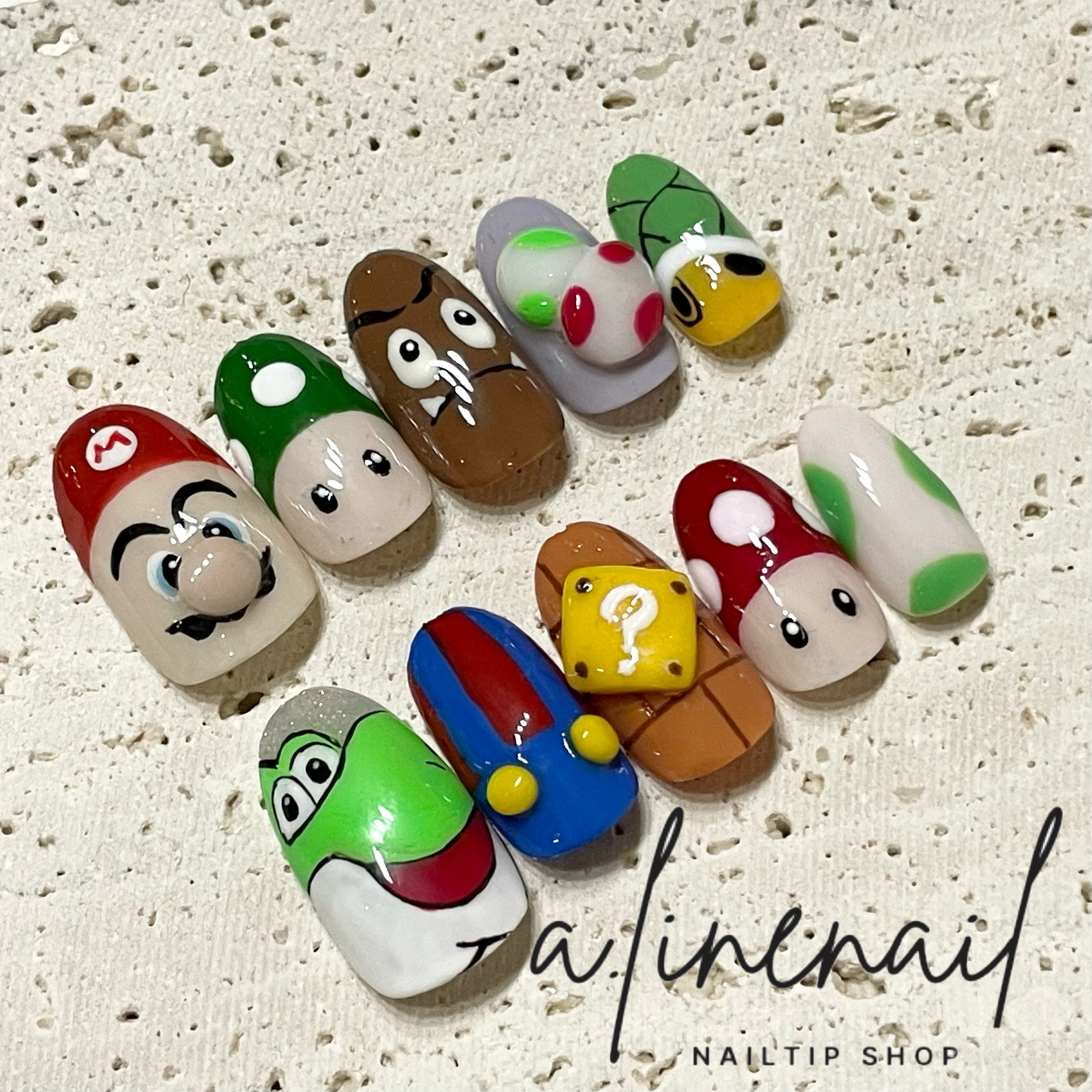 キャラクターデザイン ネイルチップ 赤