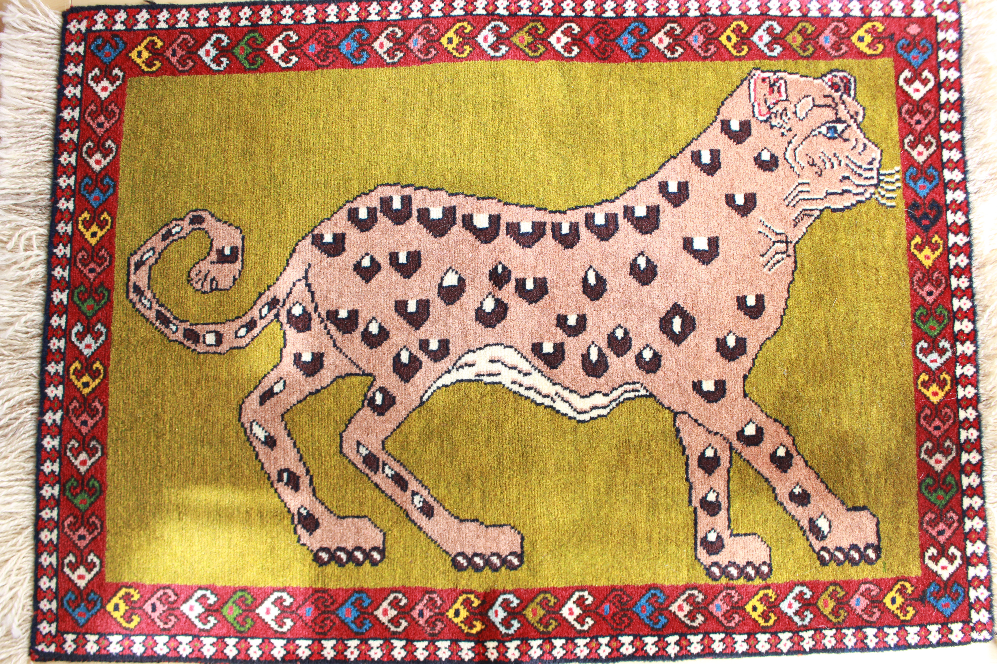 ヤラメ　チーターラグ　ギャッベ