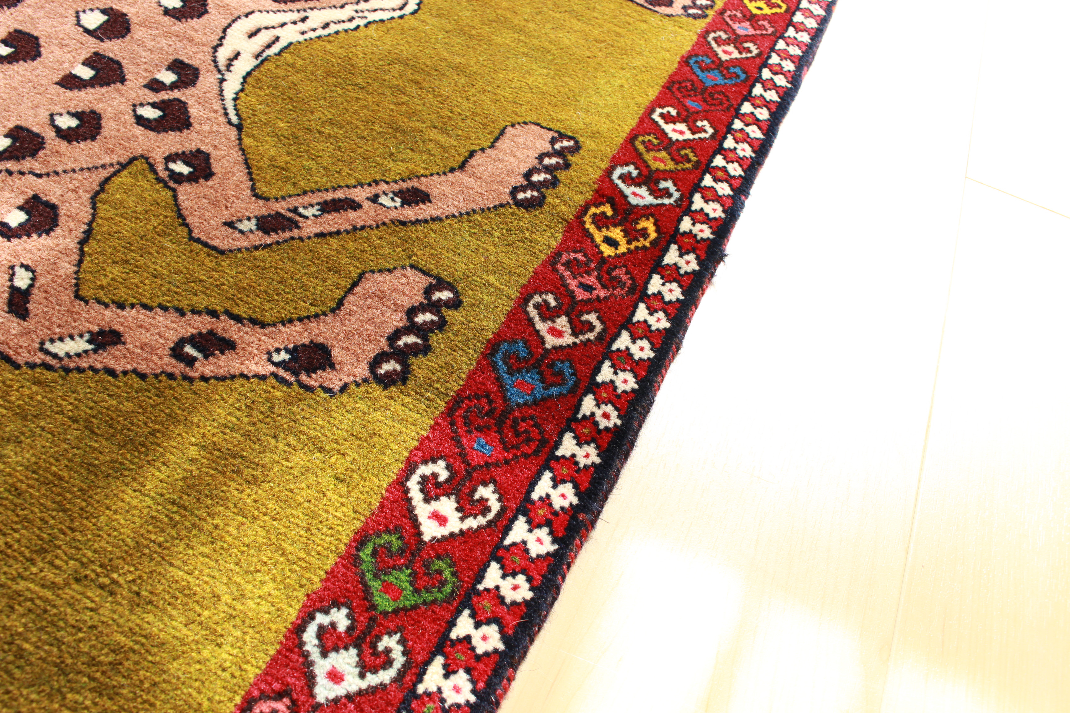 ヤラメ　チーターラグ　ギャッベ