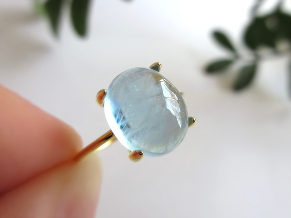 [三月生日石] 10 x 8 毫米美麗的「海藍寶石」凸圓面戒指 [僅一件] 第7張的照片