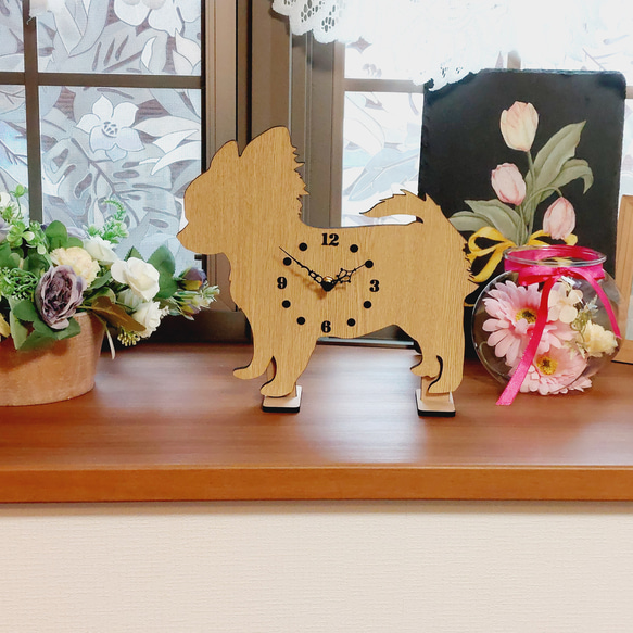 名入れ・文字入れ木とワンちゃんデザイン壁掛け静音時計 チワワ