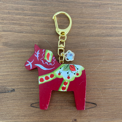 幸福を運ぶ馬♡ダーラナホースのキーホルダー（赤） その他