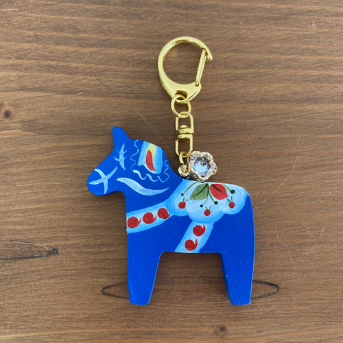 幸福を運ぶ馬♡ダーラナホースのキーホルダー（青） その他