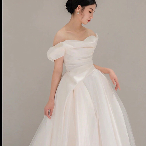 オフショルダー スリット入りドレス オフショルダー スリット入り ウエディングドレス ドレス ウララ