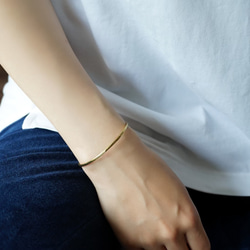 セミオーダー2000円　真鍮バングル シンプルな真鍮のバングル（S/M） 2mm ゴールド 鎚目 メンズ ペア プチ